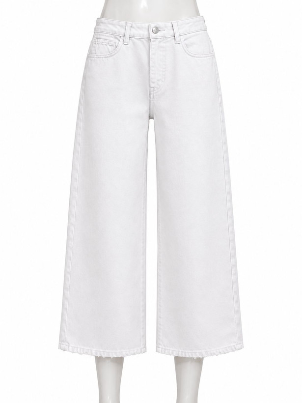شلوار جین سفید زنانه وارداتی برند PULL&BEAR سایز ۴۲